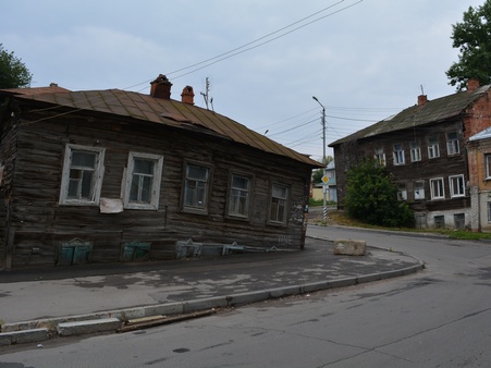 Администрация Саратова ищет «аварийников», которым купили квартиры