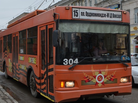 За час в саратовских авариях пострадали две пассажирки общественного транспорта