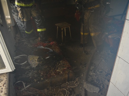 Из-за «пьяной сигареты» сгорела квартира в балаковской пятиэтажке