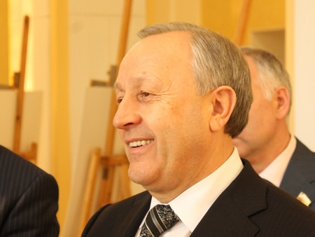Политолог прочит Валерию Радаеву сохранение должности губернатора