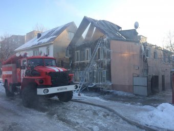 Ночью в Саратове сгорел частный двухэтажный дом. Фото