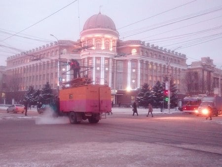 Из-за обрыва проводов утром остановилось движение по пяти маршрутам