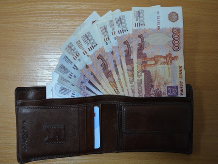 Средняя взятка в Саратове по итогам года превысила 40 тысяч рублей