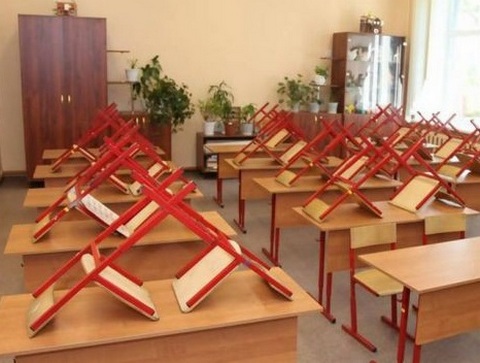 Школы Энгельса и Балакова закрыли на карантин до 7 февраля