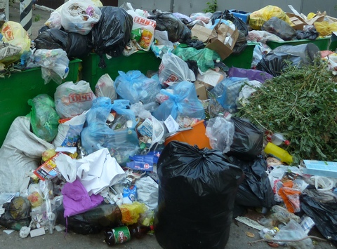 В Лысогорском районе приставы закрыли полигон для жидких бытовых отходов