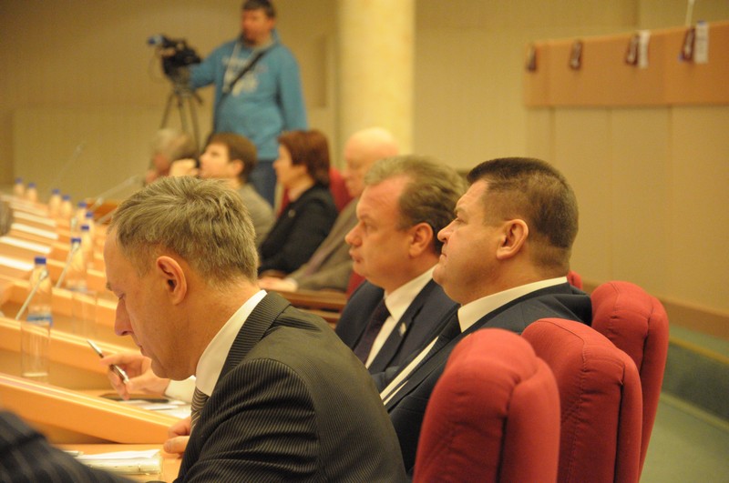 Депутаты гордумы предлагают штрафовать за незакрытые ямы после ремонта коммуникаций