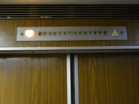 Банда электромехаников украла преобразователь из лифта высотки в Саратове