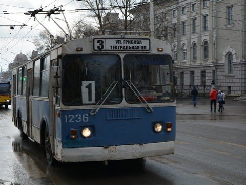 Троллейбусы №1 второй день следуют по укороченному маршруту