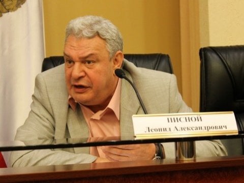 Депутат сравнил противостояние в сфере ЖКХ с броней и танком