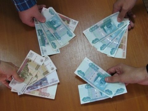 Размер средней взятки в Саратове за год увеличился на 30 тысяч рублей 
