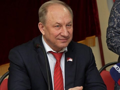 Выборы губернатора. Коммунисты выбирают между Рашкиным и Алимовой 