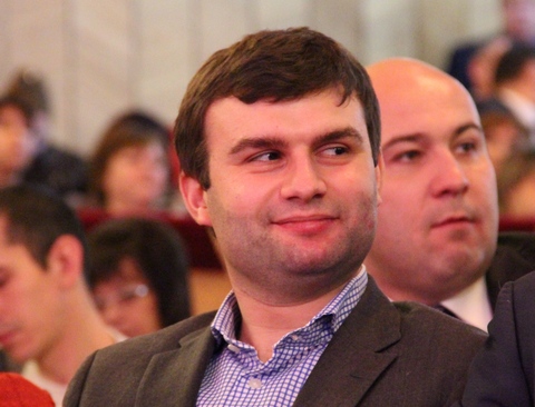 Перед уходом из областной думы депутат Гайдук купил «шестерку»