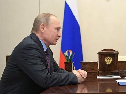 Медведев доложил Путину о начале экономического роста