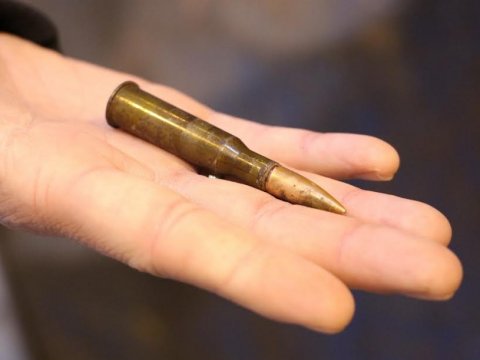 На свалке в Энгельсе обнаружили пулеметный патрон