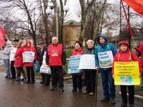 В Романовке и Балашове прошли акции за отставку Валерия Радаева