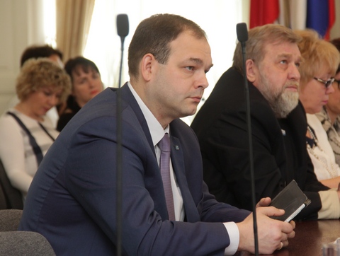 Депутат Кудинов предложил перевести саратовских школьников на пятидневку