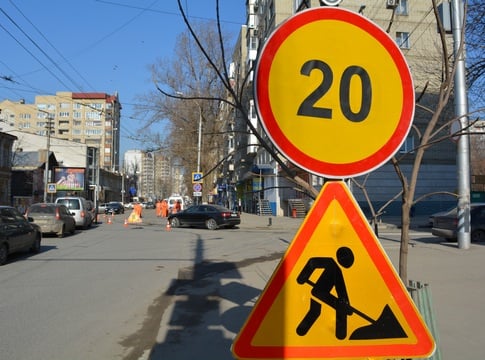 Саратовским водителям рекомендовали объезжать ночью четыре улицы