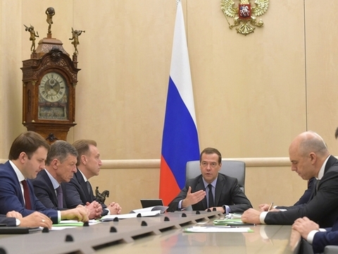 Медведев пообещал пять миллиардов на формирование комфортной городской среды