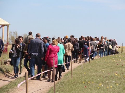 Чиновники насчитали 25 тысяч гостей на втором фестивале тюльпанов