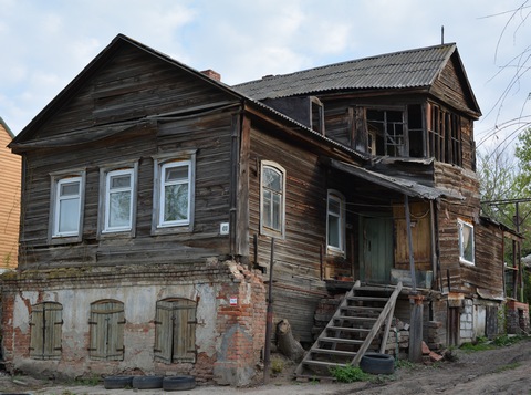 На Госсовете при Путине обсудят расселение из аварийного жилья