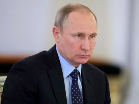 Эксперты: Выполнить майские указы Путина можно лишь повсеместным внедрением роботов