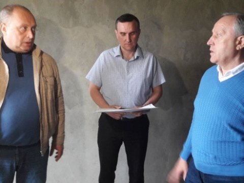 Радаев устроил разнос чиновникам за вольскую детскую больницу