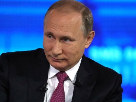 Путин отказался комментировать конфликт Учителя и Поклонской из-за «Матильды»
