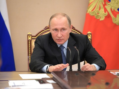 Путин рассказал о последствиях «катастрофического» спада рождаемости в стране