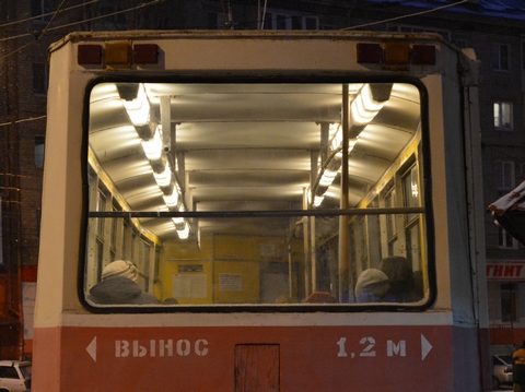 Вечером в Саратове изменилось движение двух трамвайных маршрутов