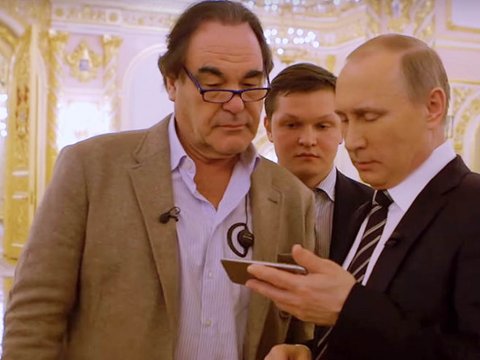 СМИ: Путин показал Стоуну американскую военную операцию под видом российской