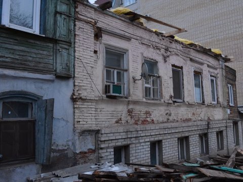 В Красноармейске отремонтируют текущую крышу над квартирами ветеранов