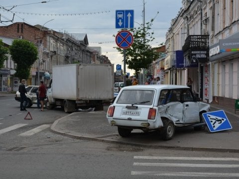 Стало известно о пострадавшем в массовой аварии на Московской