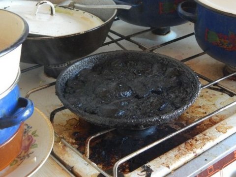 В Заводском районе пожарные потушили сгоревший обед