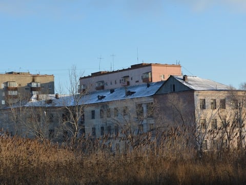 Госжилинспекция проверит обрушение балкона в Летном городке