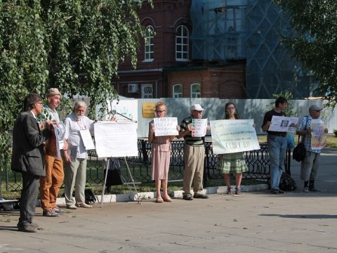 Саратовская пенсионерка поддержала активистов в требовании отставки Радаева 