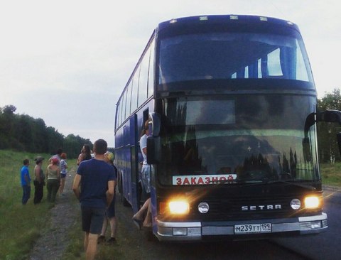 Ехавший с фестиваля автобус с саратовцами дважды сломался и попал в ДТП