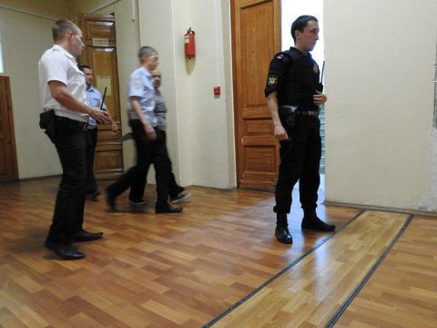 Экс-прокурор Чечин запретил адвокату общаться с прессой