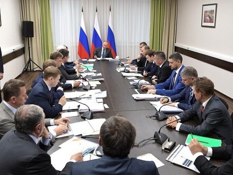 СМИ: Путин намерен снизить на треть внеплановые проверки бизнеса