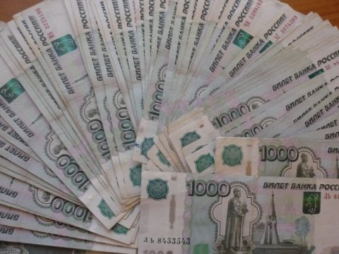 Саратовское предприятие накопило долг по зарплате в 850 тысяч рублей