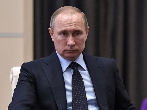 В «Партии роста» Путину предложили «уйти с высоко поднятой головой»