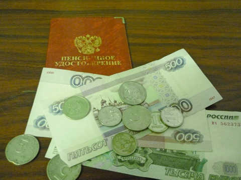 Радаев поднял прожиточный минимум саратовцев на 382 рубля