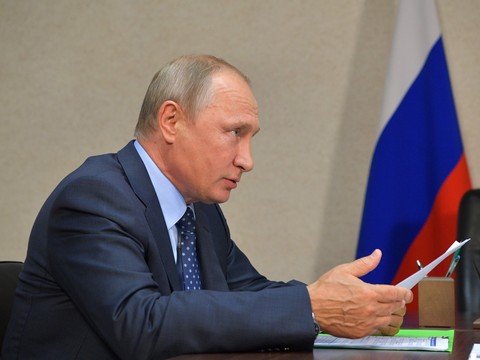 Путин объявил благодарность президенту саратовской частной клиники и аграрию