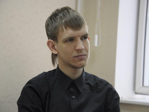 Сергея Окунева отпустили из-под стражи и вновь везут в полицию