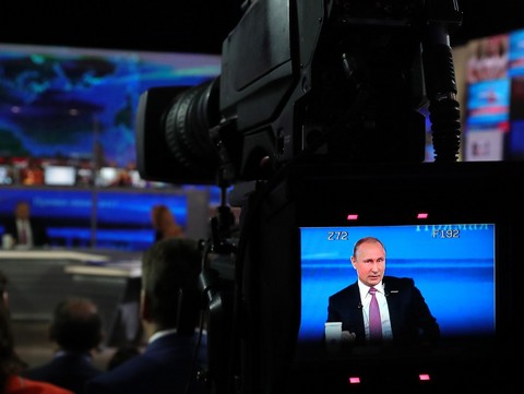 Путин поручил организовать онлайн-трансляцию президентских выборов