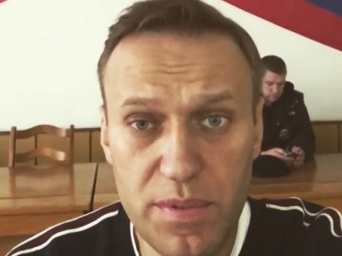Навальный из отделения полиции призвал своих сторонников участвовать в митинге