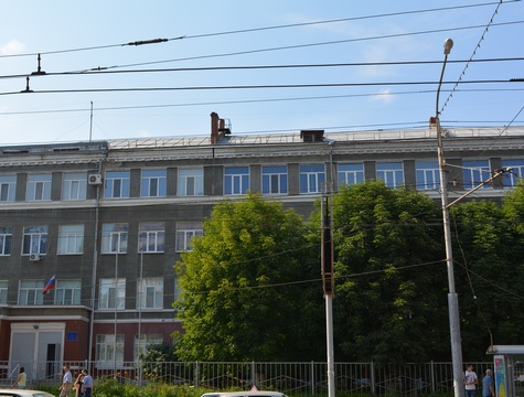 После падения в маршрутке №42 школьницу увезли в больницу