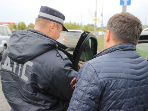 Рейд против тонировки окончился задержанием пяти саратовских водителей