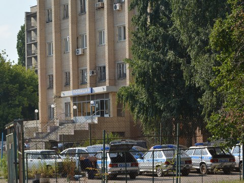 Стрельба в саратовской гимназии. Родителям учеников грозит штраф в 500 рублей
