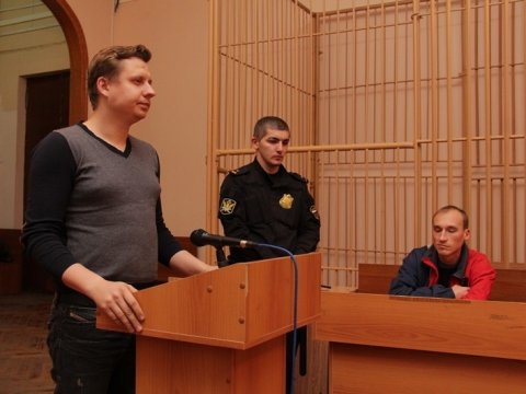 Саратовского оппозиционера задержали за помехи танцам под «Калинку-малинку» 