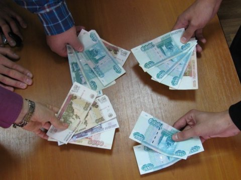 Сотрудницу балашовского техникума будут судить за взятки и служебный подлог